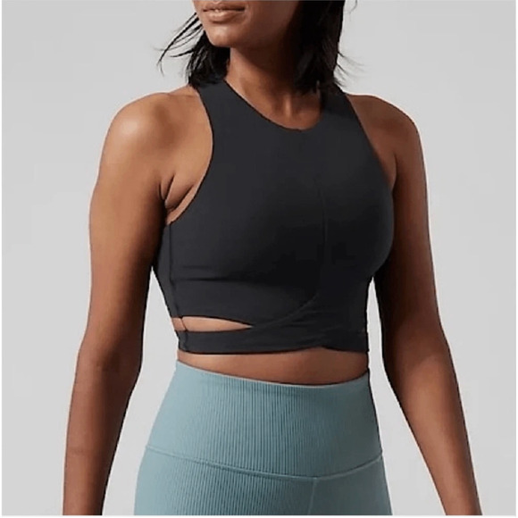 ATHELTA NWT Concious Crop Sports Bra D/DD in Black // M - Picture 1 of 9